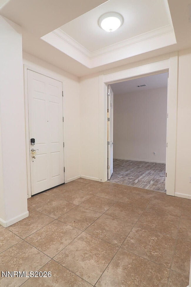 Building Photo - 10890 Serratina Dr