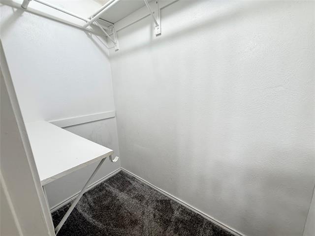 Building Photo - 2104 Poppy Ln