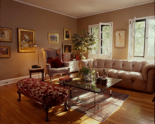 #3 Living room as seen in CH&L Magazine - 850 Humboldt St