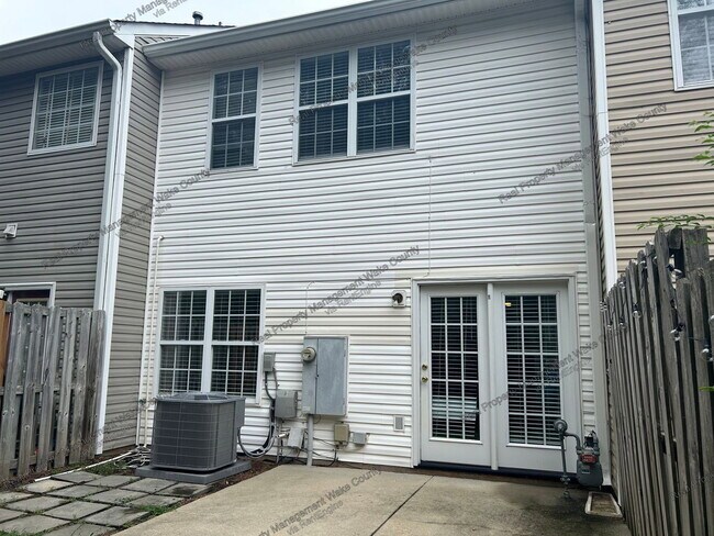 Building Photo - 10815 Galand Ct