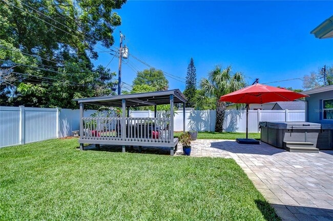 Building Photo - 5635 24th Ave N