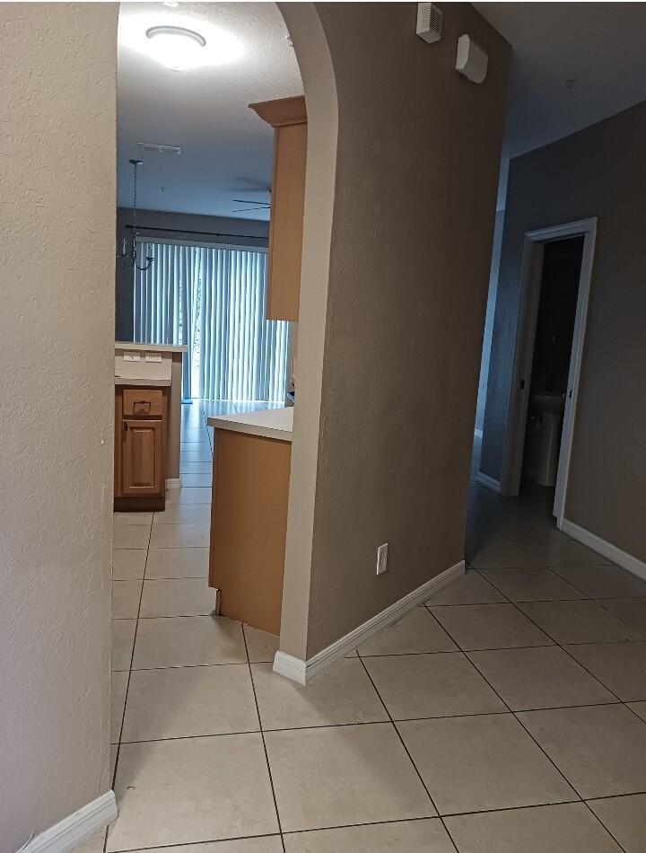 Building Photo - 795 Pipers Cay Dr