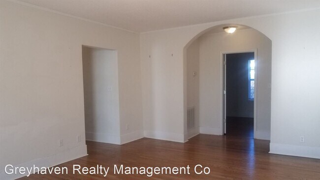 Building Photo - 3 br, 1 bath House - 701 N Market Street