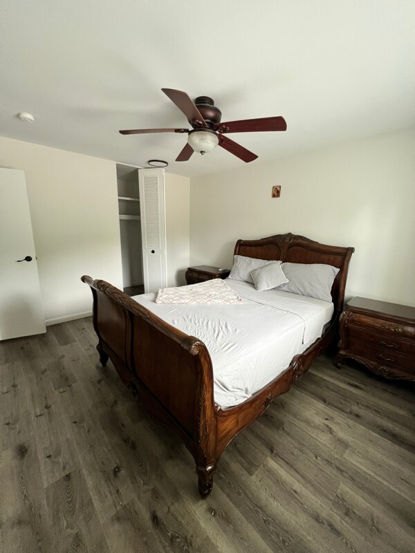 Building Photo - 1836 Colonial Village Way