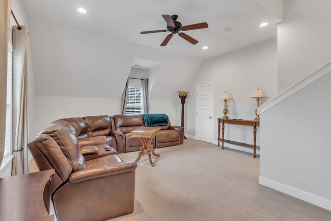 Building Photo - 1016 Red Pepper Ridge