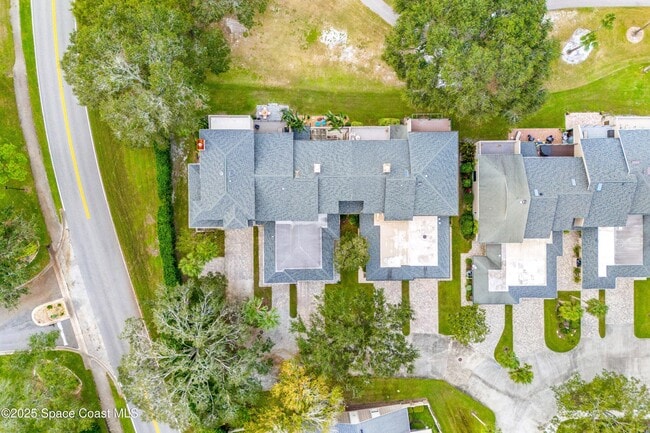 Building Photo - 656 Jubilee St