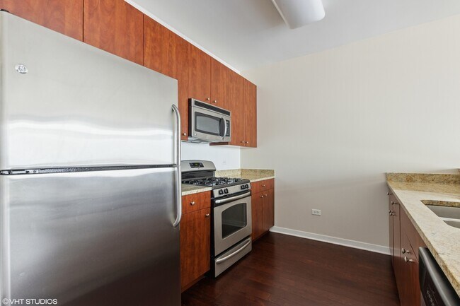 Building Photo - 757 N Orleans St
