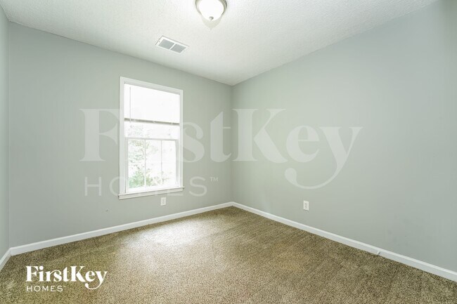 Building Photo - 5565 Westberry Ln