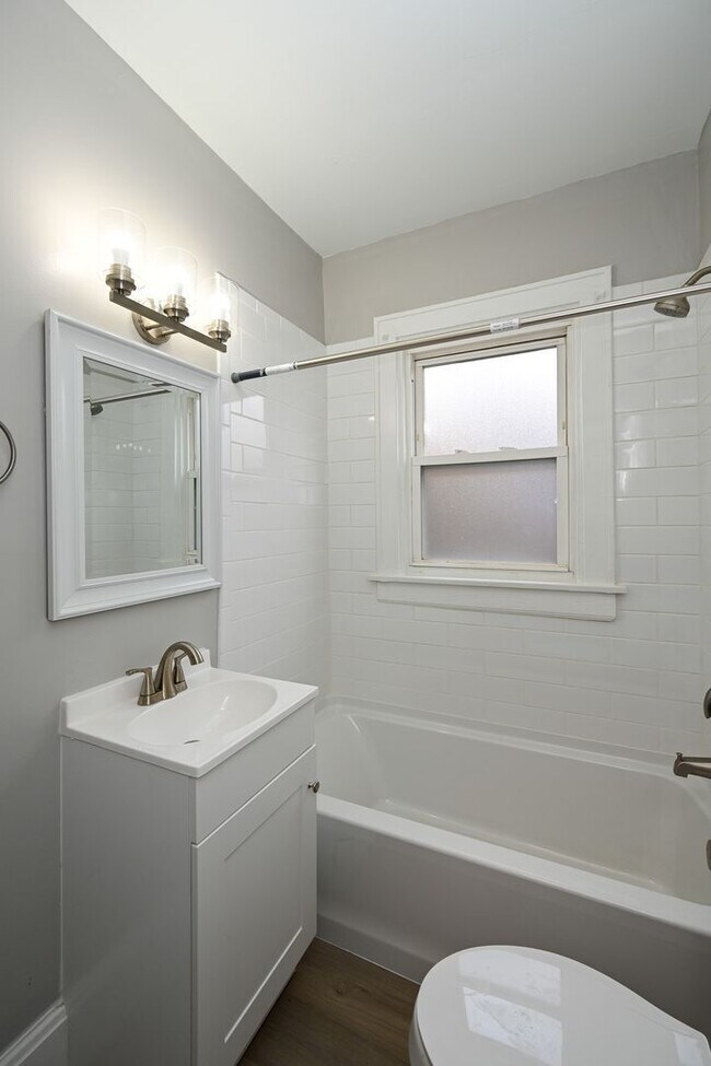 Building Photo - 4005 Huston Ave