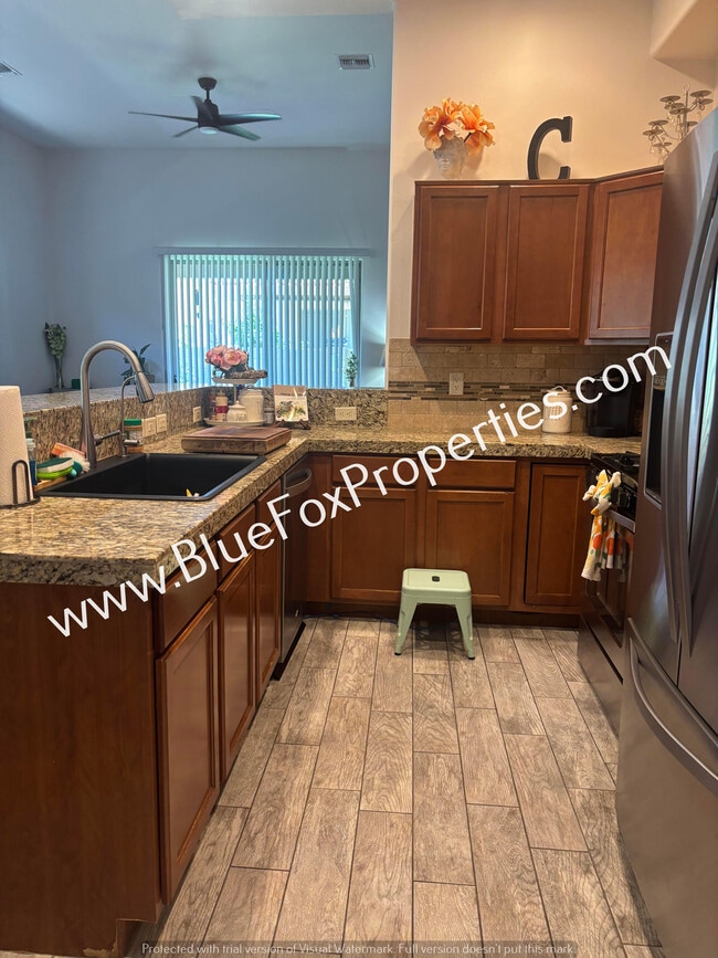 Building Photo - 12785 N Seacliff Pl