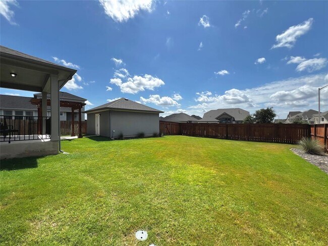 Building Photo - 2904 Sage Ranch Dr