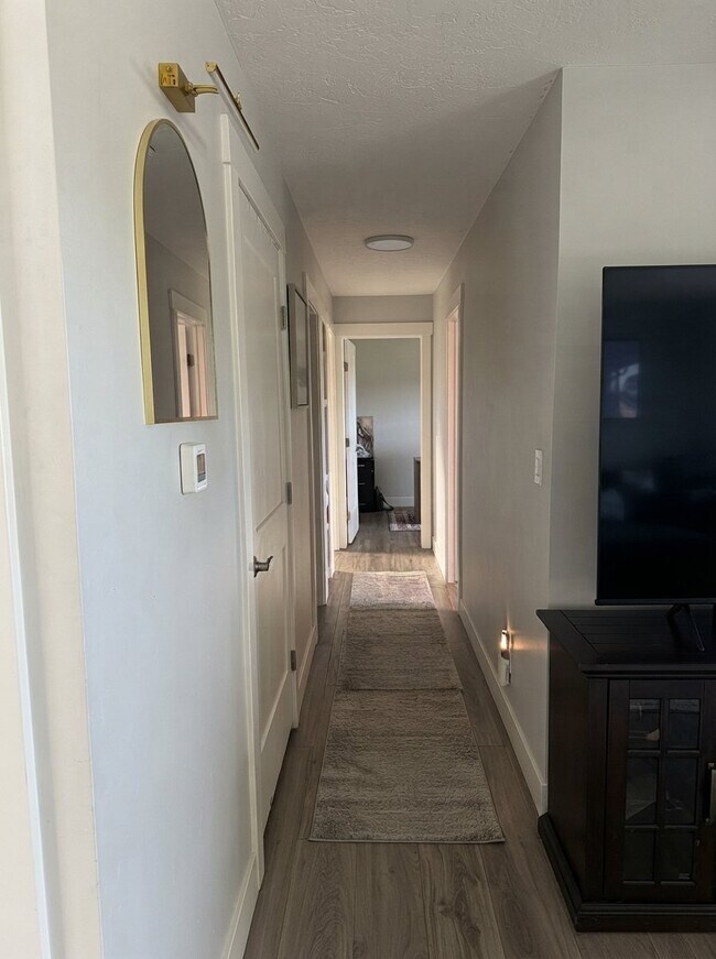 Building Photo - 1695 S 450 W