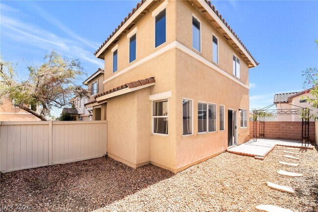 Building Photo - 7858 Windhamridge Dr