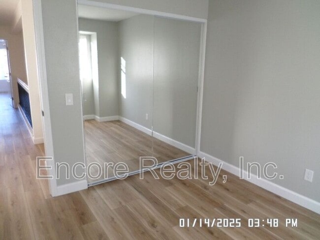 Building Photo - 2149 Bluewater Ln