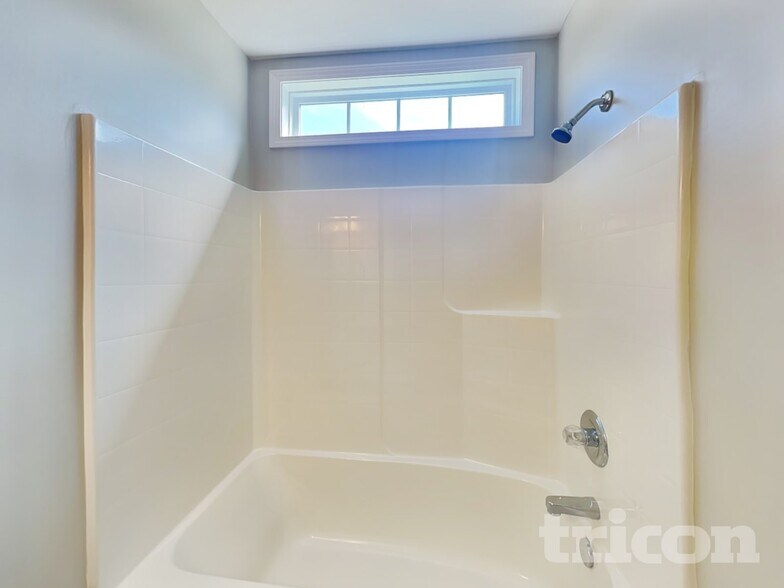 Building Photo - 505 Arabian Ln