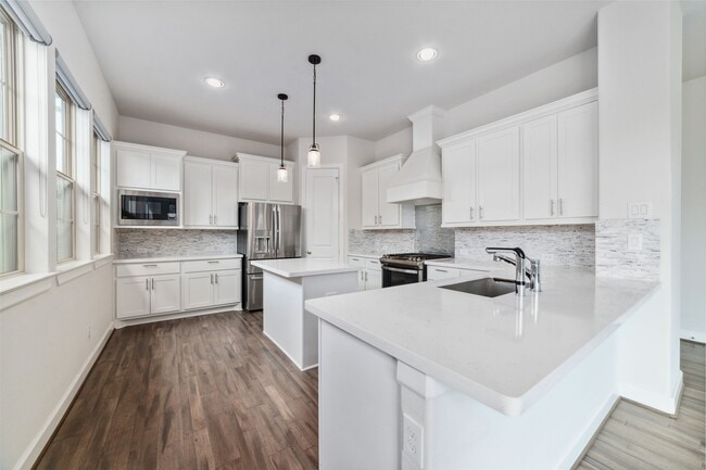 Building Photo - 12019 Royal Oaks Run Dr