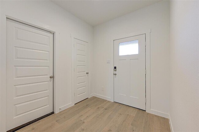 Building Photo - 30231 Belgrade Pk Ln