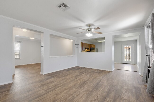 Building Photo - 230 Beech Dr