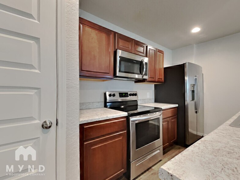 Building Photo - 13011 Lineberry Ln