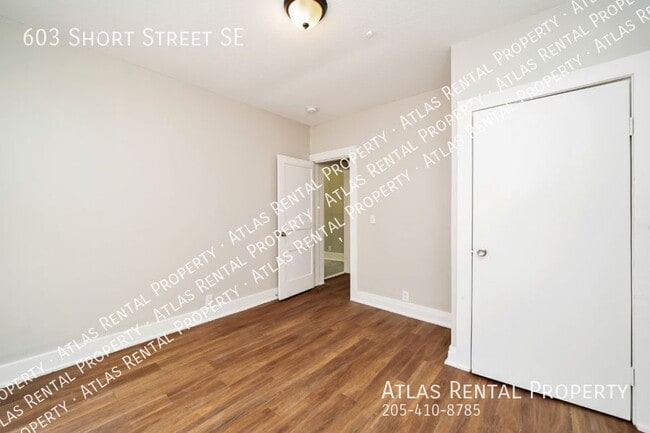 Building Photo - 603 Short St SE