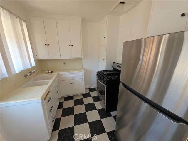 Building Photo - 575 Levering Ave
