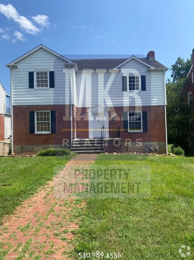 Building Photo - 2 Bedroom 1 Bath Duplex in Grandin/Raleigh...