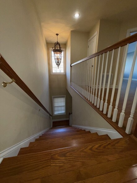 Building Photo - 111 Renee Ln