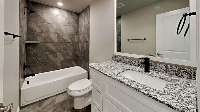 Building Photo - 9113 Poppey Pl