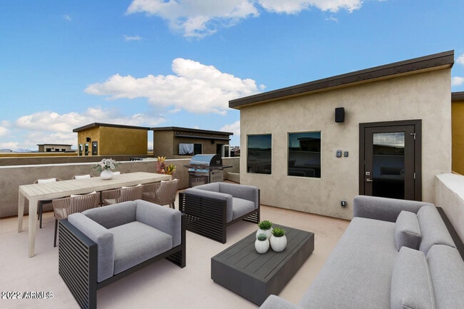 Building Photo - 7440 E Via De Luna Dr