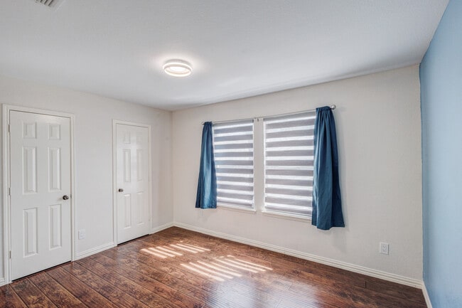 Building Photo - 519 Darlene Trail