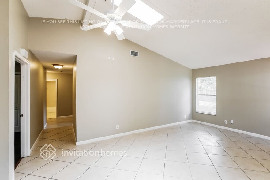 Building Photo - 39 Forest Cir
