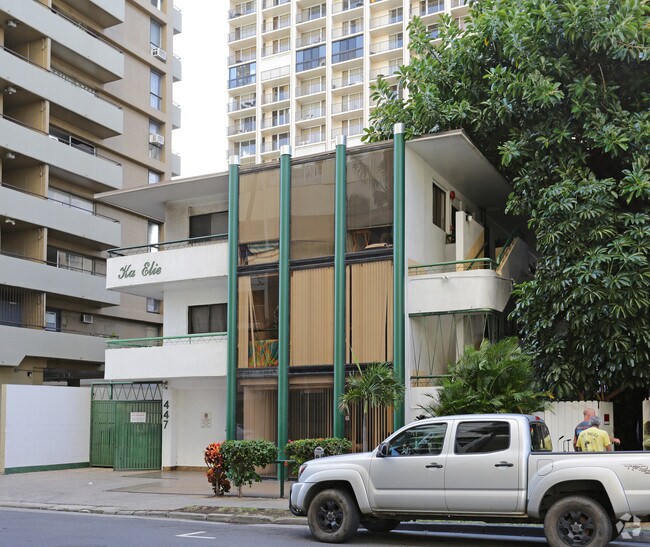 Building Photo - Ka Elie
