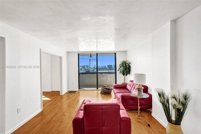 Building Photo - 1775 Washington Ave