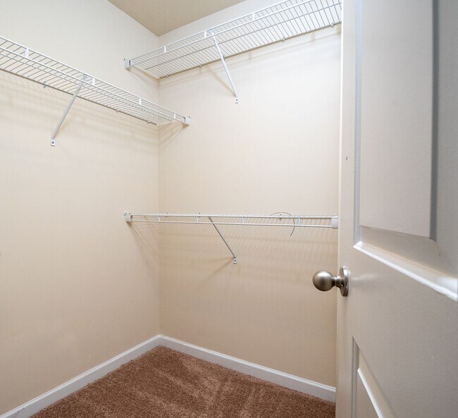 Building Photo - 3bd/2.5ba Townhouse in Northeast Columbia - COOMING SOON!!