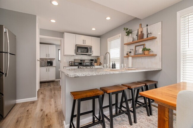 Building Photo - 23366 Hoover Ave