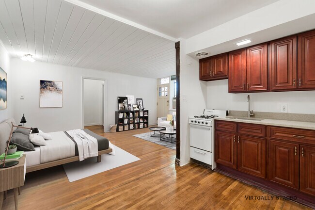 Building Photo - 339 101st St