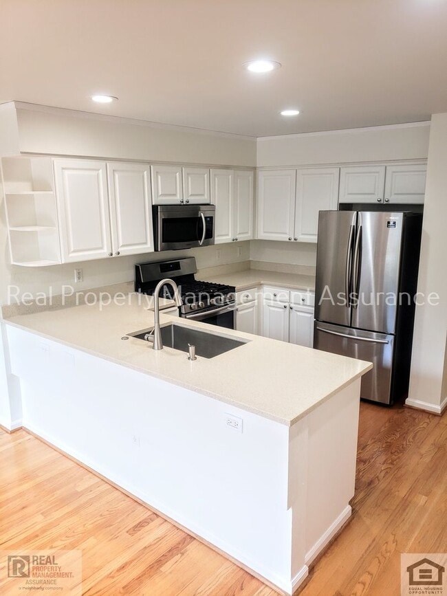 Building Photo - 10275 NW Alder Grove Ln