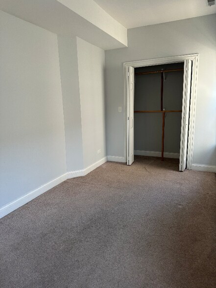 Building Photo - 1650 N Keeler Ave