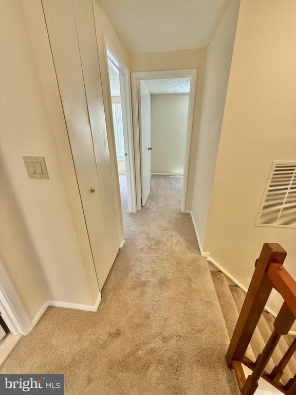 Building Photo - 8440 Rocky Knob Ct