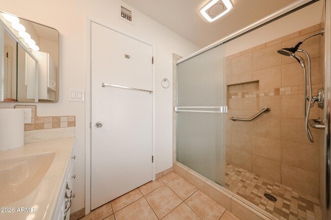 Building Photo - 9821 N 110th Ave