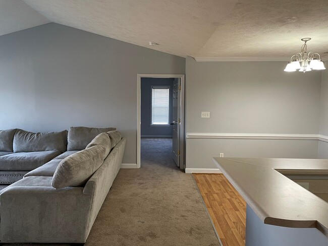 Building Photo - Two Bedroom Condo in Gated Community