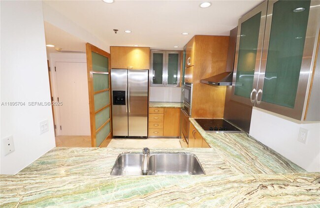 Building Photo - 201 Crandon Blvd