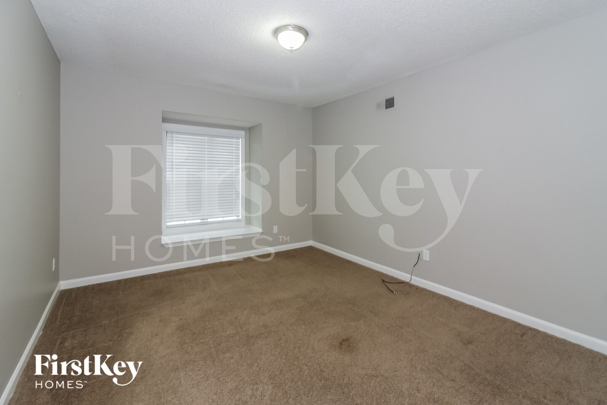 Building Photo - 4619 Leash Ln