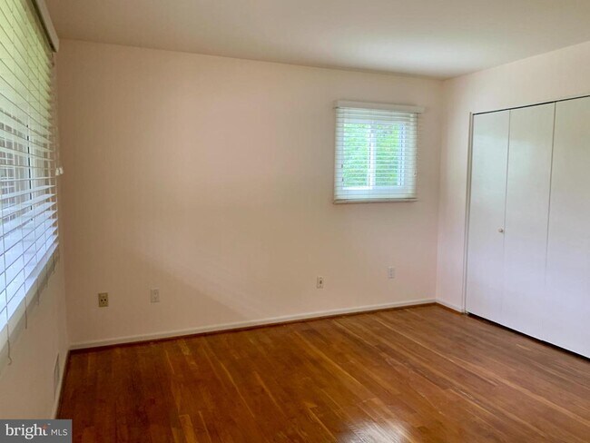 Building Photo - 2622 Occidental Dr
