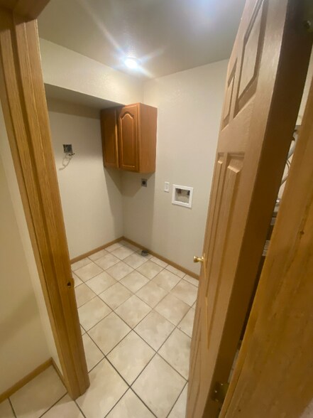 Building Photo - 1254 Rock Ridge Ln