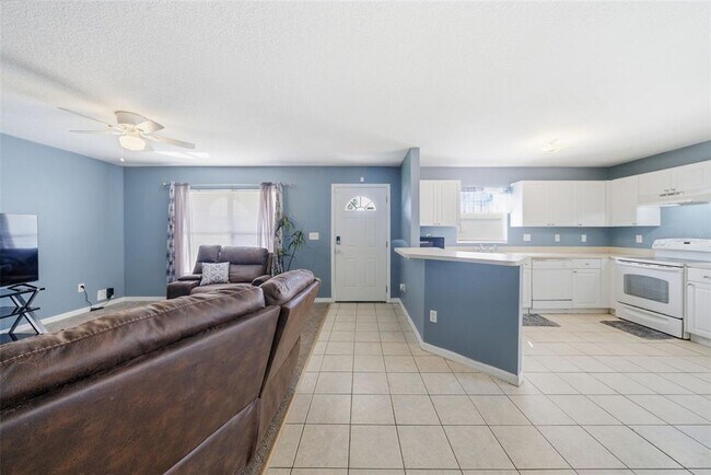 Building Photo - 1306 E Church St