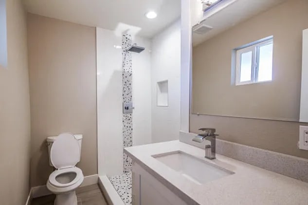 Building Photo - 8731 E Sandalwood Dr