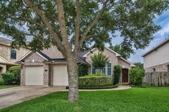 Building Photo - 21427 Willow Glade Dr