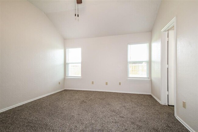 Building Photo - 8808 NW 85th Pl