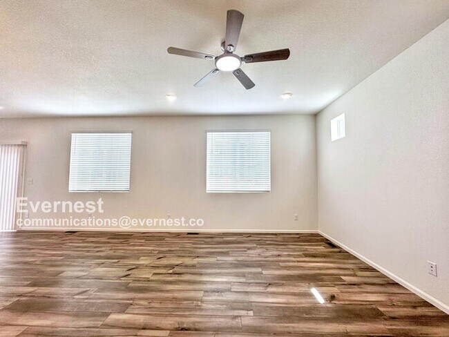 Building Photo - 3858 Riviera Ct